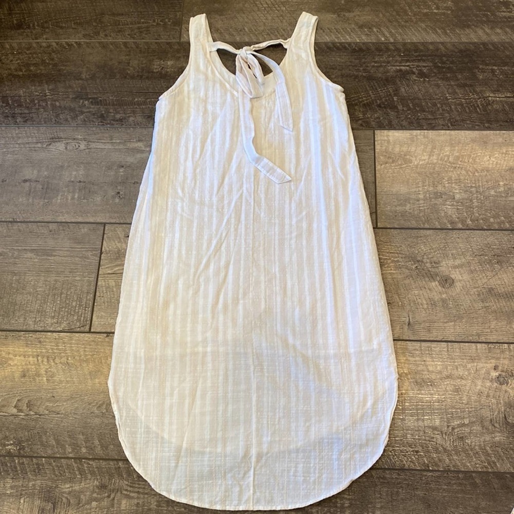 cloth & stone White Sleeveless Midi Shift Dress with Back Tie Detail - Picture 8 of 11